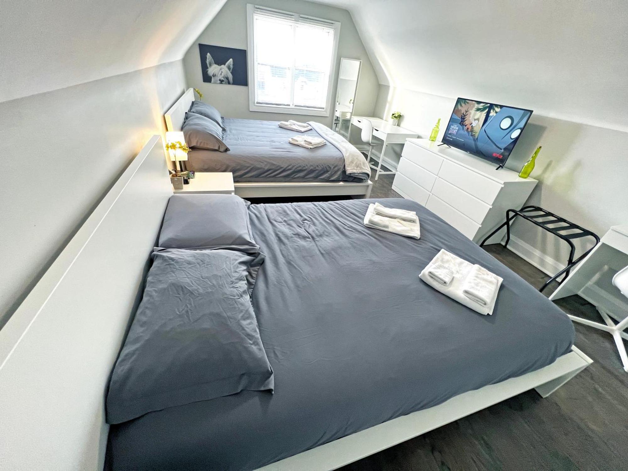 Hamilton Chic Retreat - Comfy Beds - Garden - Pool Lägenhet Exteriör bild